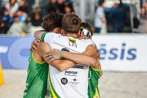 Paplūdimio tinklininkai T. Galubickas ir R. Lukoševičius triumfavo EEVZA čempionate