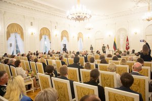 Prezidentūroje bus teikiami valstybės apdovanojimai: įvertinimas – ir Pabradėje žuvusiems JAV kariams