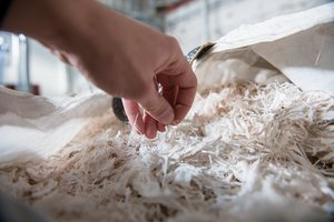 Atliekos – nauja žaliava: kaip Lietuvos įmonės taiko žiedinės ekonomikos principus?