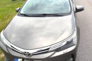 Iš Baltarusijos įsibrovusius prieglobsčio Latvijoje „prašytojus“ Estijos pilietis gabeno į Vakarus