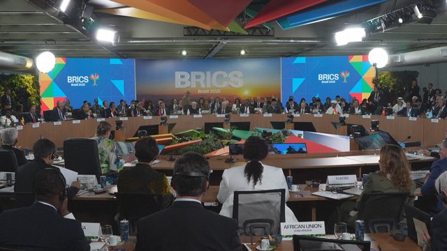 Po BRICS kritikos – D. Trumpo atsakas: skelbia įvesiantis papildomą muitą organizacijos šalims