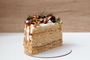 Naminis tortas Napoleonas, kuris tirpsta burnoje