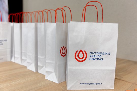 Seimo teisininkai: galimybė garbės donorams gauti kelias pensijas prieštarautų Konstitucijai