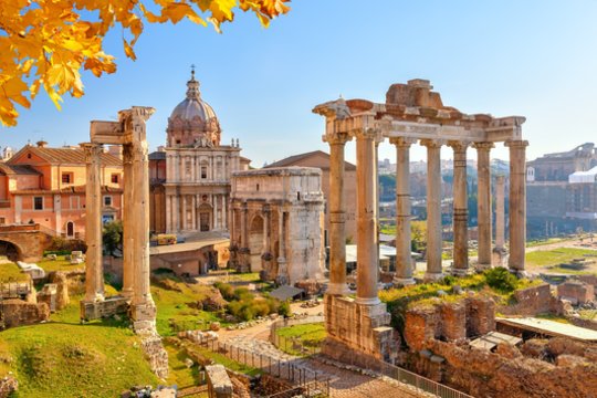 Nuotekos, lavonai, prieskoniai ir kvepalai – kuo kvepėjo senovės Roma?