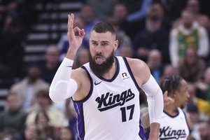 Gąsdinama, kas bus J. Valančiūnui, jei jis atsisakys žaisti „Denver Nuggets“