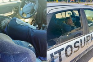 „Aplink sklinda smarvė“: senų automobilių reklama Klaipėdoje virto benamių pastoge