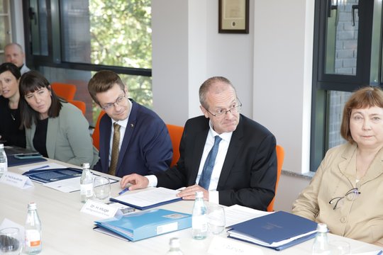 „Kremliaus reintegracija“: po PSO reveranso Rusijai – aštri Latvijos, Estijos ir Ukrainos kritika