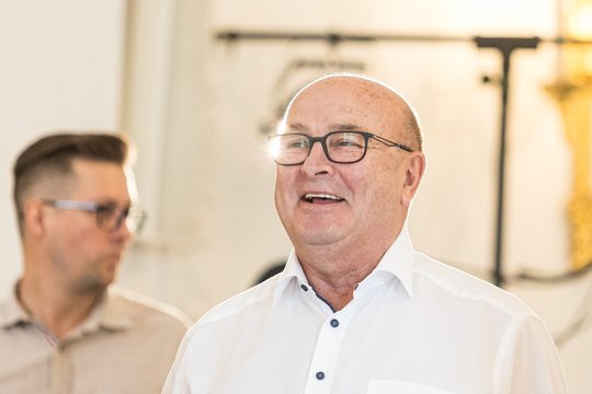 Į konservatorės klausimą neatsakęs V. Matijošaitis palinkėjo: „Grįžkite įdegę ir be liemenaičių“