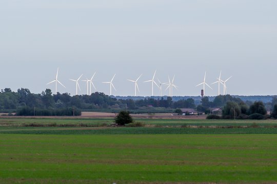 LEA: liepos pradžioje vietinė elektros gamyba buvo didesnė nei reikia vartojimui