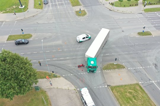 Panevėžyje į eismo įvykius pateko du motociklininkai – abu atsipirko lengvais sužalojimais