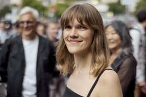 Gabrielė Urbonaitė ir jos „Renovacija“ debiutavo Karlovi Varų kino festivalyje