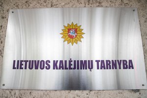 Ministrų kabinetas Kalėjimų tarnybos direktoriui M. Kairiui skyrė papeikimą