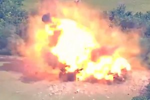 „Išnyko per akimirką“: pademonstravo, kaip metalo laužu pavertė rusų raketų sistemą