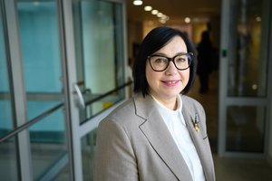 Konservatoriai kviečia R. Popovienę į frakcijos posėdį: „Ramunėlių kompresas nepadės ten, kur reikia rimto gydymo“