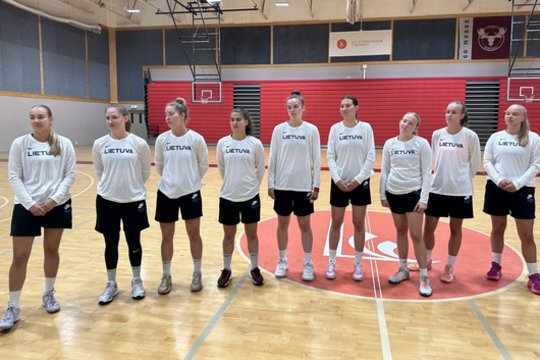 Grįžimas į tarptautinę areną: merginų studenčių krepšinio rinktinė po dešimtmečio dalyvaus Universiadoje