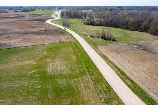 Klaidų žemės sandoriuose mažėja: įvardijo, kas gelbėja