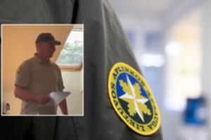 Po 20 metų tarnybos gautą apdovanojimą metė ant stalo ir pratrūko: „Niekaip negaliu sutaupyti dantų protezams“