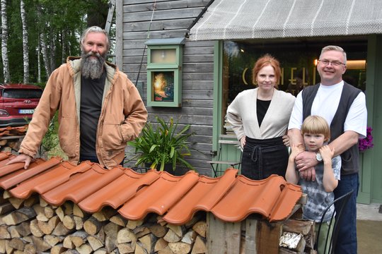 Išbandymų prispausti latviai nenuleido rankų – lietuvius prisivilioja gardžiu maistu