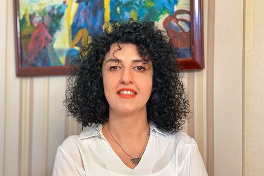 Nobelio premijos laureatė N. Mohammadi teigia, kad Iranas jai grasina mirtimi