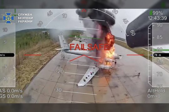 Rusija sulaikė operacijoje „Voratinklis“ esą dalyvavusį rusą: kaltina pervežus dronus