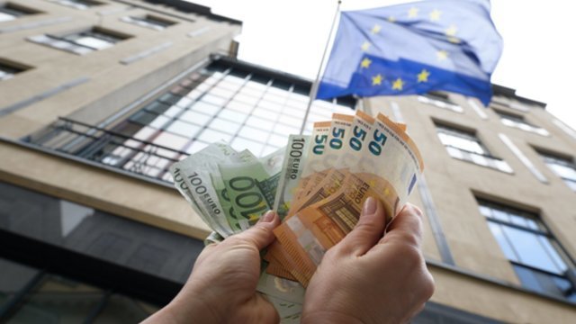Atsakė, kodėl gerų romanų skaitytojai gali pasipelnyti: už teisingą pasaulio sampratą yra dosniai atlyginama