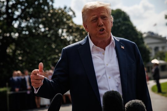 Karas Ukrainoje. Paslaptingas D. Trumpo perspėjimas po Rusijos atakos: „Pamatysite, kas bus“