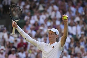 Prieš N. Džokovičių dominavęs J. Sinneris grumsis pirmajame savo Vimbldono finale