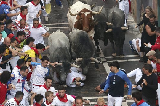 Per šeštąjį šiais metais bulių bėgimą Pamplonoje sužeisti penki žmonės