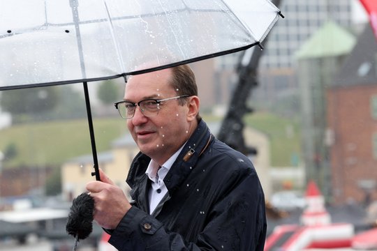 Siekdamas stiprinti civilinę gynybą, Berlynas ragina vokiečius rengtis krizei