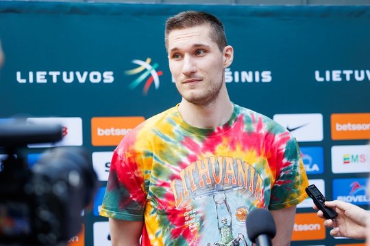 Ą. Tubelis sureagavo į piktas žinutes dėl „Ryto“ palikimo: „Žiūriu, kas geriausia mano karjerai“