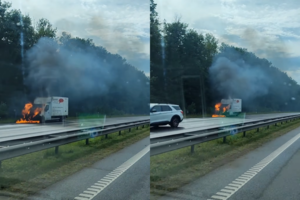 Magistralėje Kaunas – Vilnius atvira liepsna degė automobilis