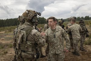 Žiniasklaida: kandidatas į naujuosius karinės žvalgybos vadus M. Mažonas neturi magistro laipsnio