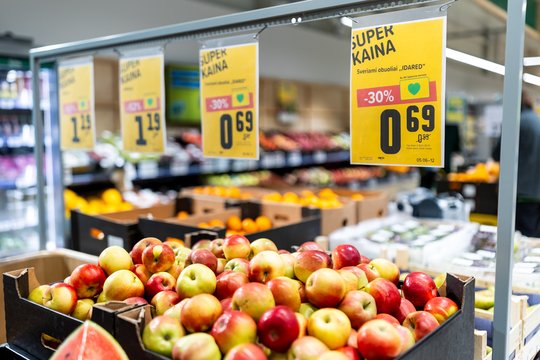 Tobulam šviežumui nuo lauko iki lentynos – kokybe išsiskiriantis „Iki“ dėmesys: nuo mini laboratorijos iki nuolaidų už žingsnius