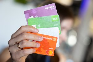 Iš banko – niekuo nepagrįsti reikalavimai klientei: „Net pasimečiau“