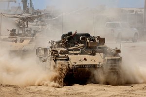 Per neramumus prie GHF pagalbos dalijimo centro Gazoje žuvo 20 žmonių