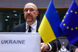 Ukrainos parlamentas iš pareigų oficialiai atstatydino šalies ministrą pirmininką
