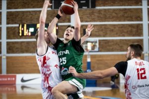 Feniksais iš pelenų pakilę Lietuvos dvidešimtmečiai – Europos krepšinio čempionato aštuntfinalyje smogė sensacingiems lenkams