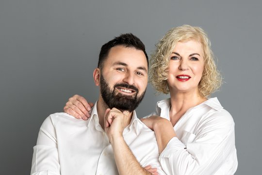 Naujai „iškepta“ pramogų pasaulio pora Nijolė Narmontaitė ir Arnas Švilpauskas: kas juodu sieja?