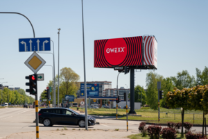 OWEXX lauko ekranų tinklą papildė naujas, unikalaus dizaino lauko ekranas Panevėžyje