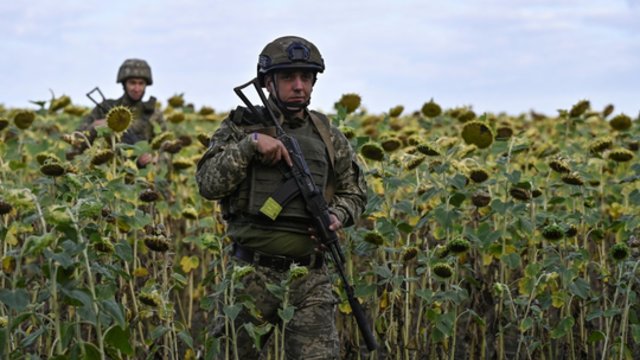 Ukrainai patiriant vis didesnį spaudimą – naujas įstatymas: tarnauti galės ir vyresnio amžiaus žmonės