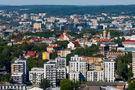 Lietuvos NT rinkoje – sujudimas: būsto pardavimai šoktelėjo trečdaliu
