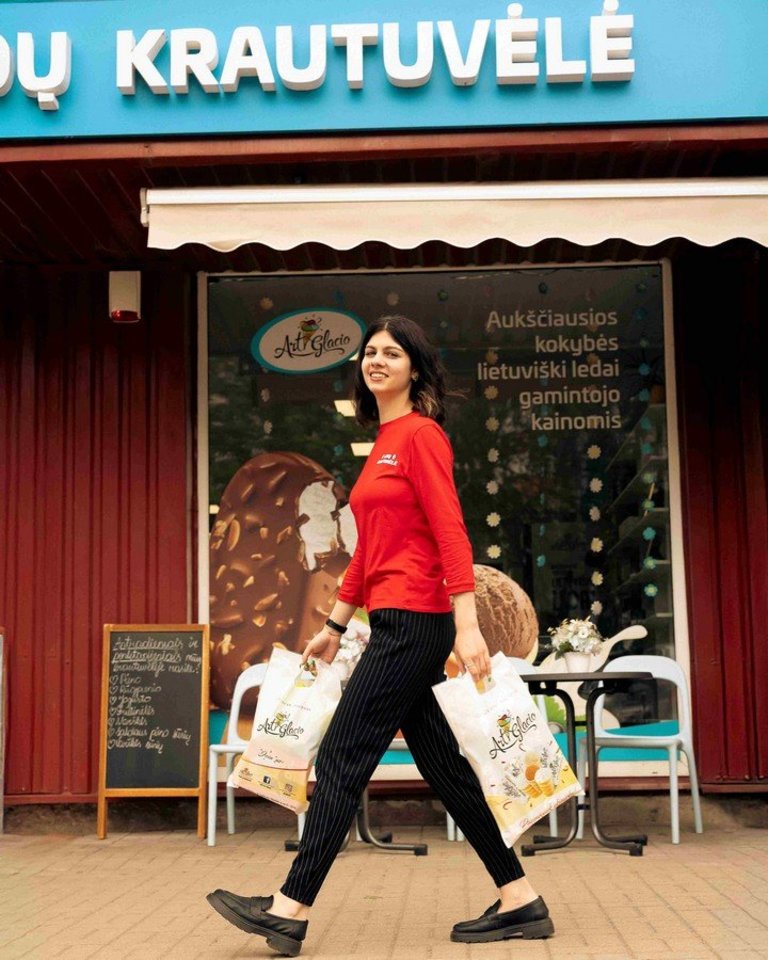 S. Bohush – ukrainietė, kuri pavergė klientus savo nuoširdumu ir atsidavimu darbui.<br>„Jūsų Panevėžys“ nuotr.