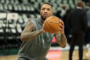 D. Lillardas grįžta į Portlandą: vėl apsivilks „Blazers“ marškinėlius