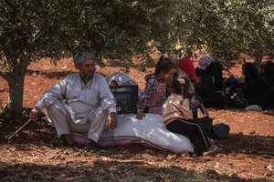 Stebėjimo organizacija: žuvusiųjų per smurtą pietų Sirijoje skaičius išaugo iki 594