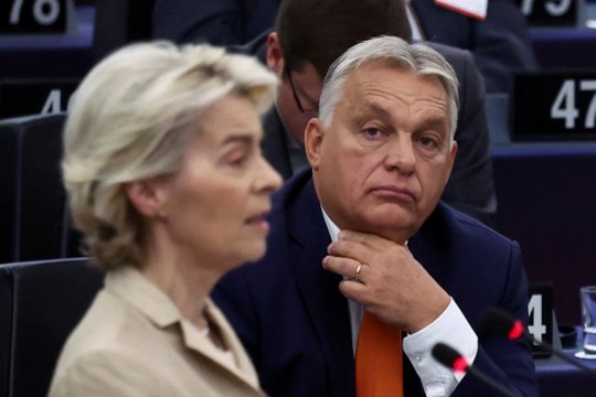 V. Orbano kritikos strėlės EK: tai sugriautų ES
