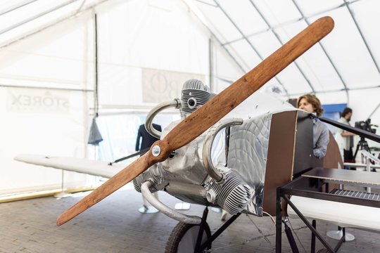Lietuvos aviacijos šimtmečio proga kviečia išbandyti neįprastą pramogą