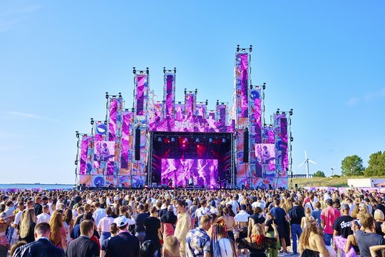 Didžiausiame Baltijos paplūdimio festivalyje „Summer Sound 2025“ Liepojoje skambės ir lietuviška muzika