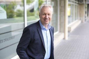 „Sodros“ direktorius K. Čereška apie ritualus, kurių laikosi: nešvilpauja kambaryje ir visuomet pakelia pamestą pinigą