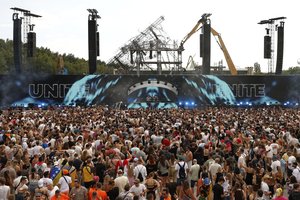 Incidentas „Tomorrowland“ festivalyje: mirė 35-erių moteris, pradėtas tyrimas