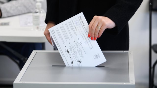 Prakalbo, ar reikėtų keisti rinkimų įstatymą: išskiria turinčius ryšių su priešiškomis valstybėmis